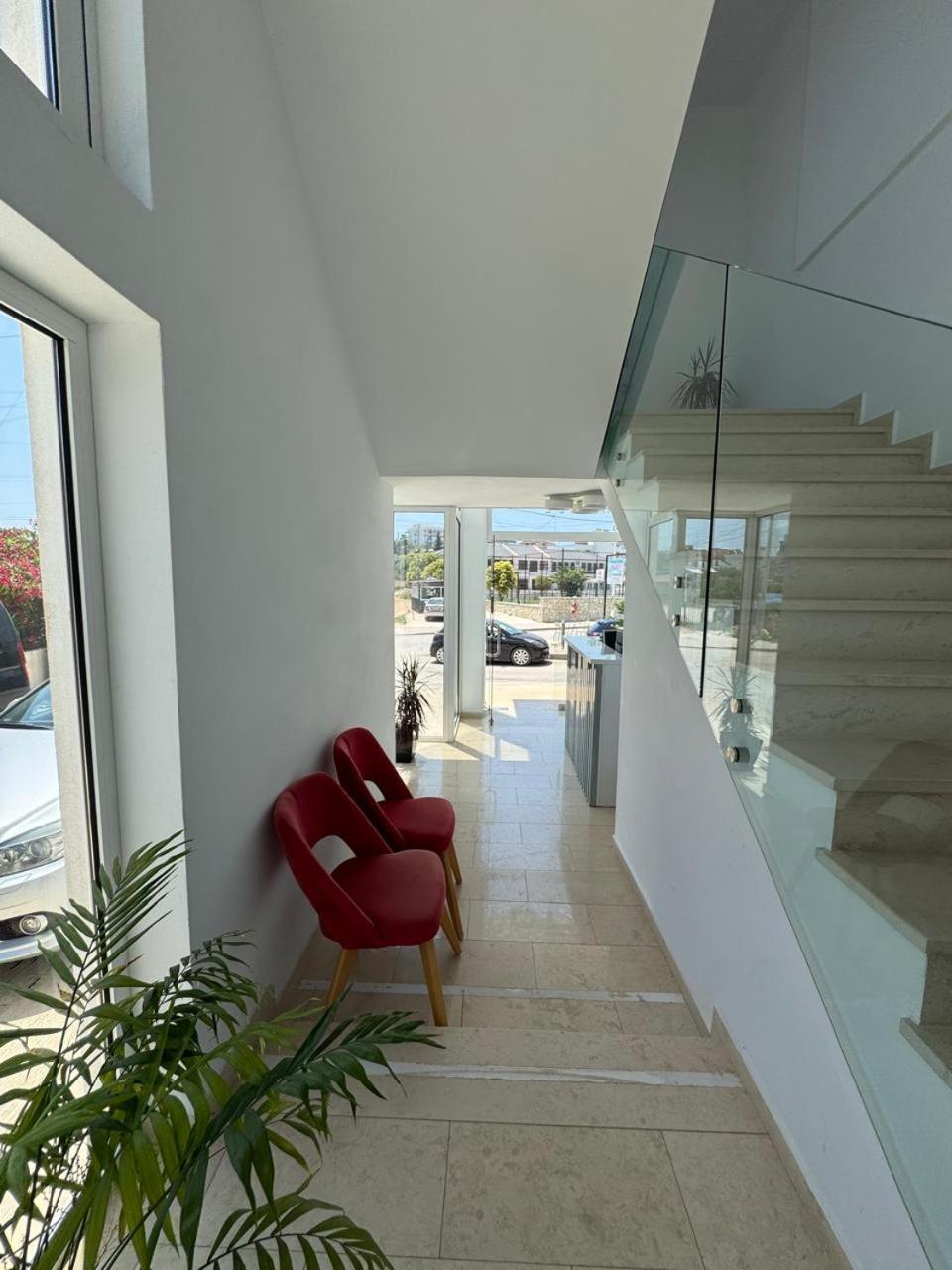 Otto 3* Ksamil